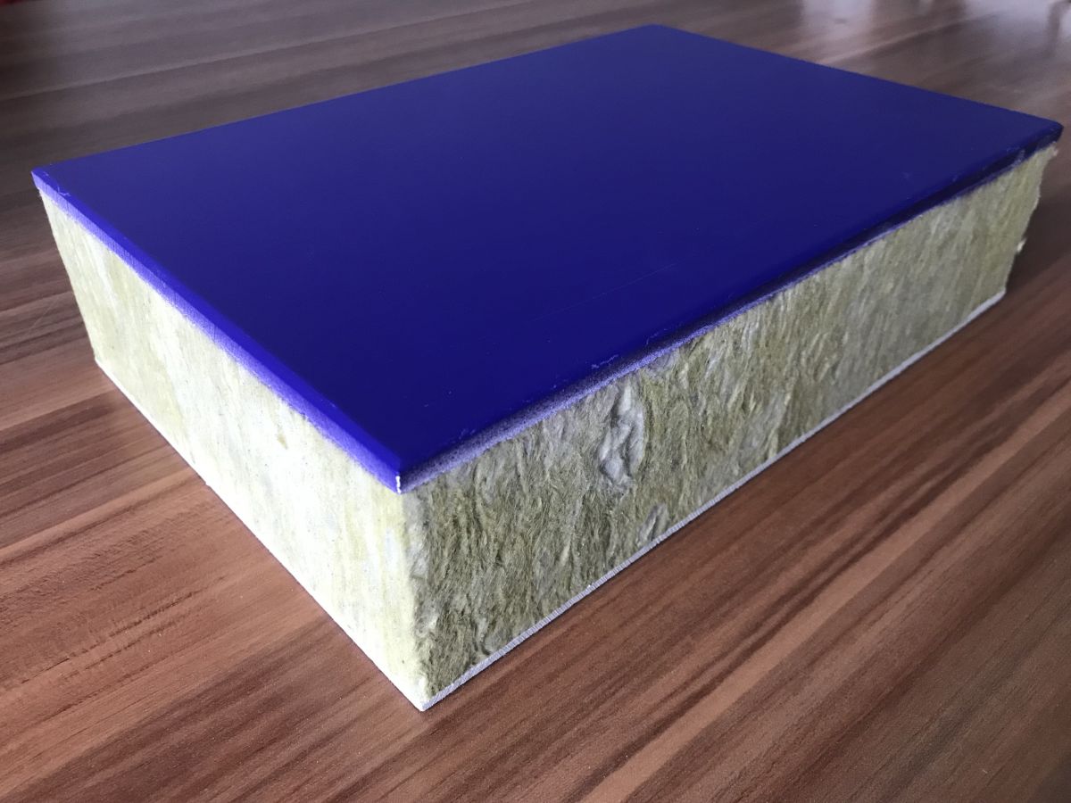 外墻保溫裝飾一體板在四川的定制生產(chǎn)與工程施工